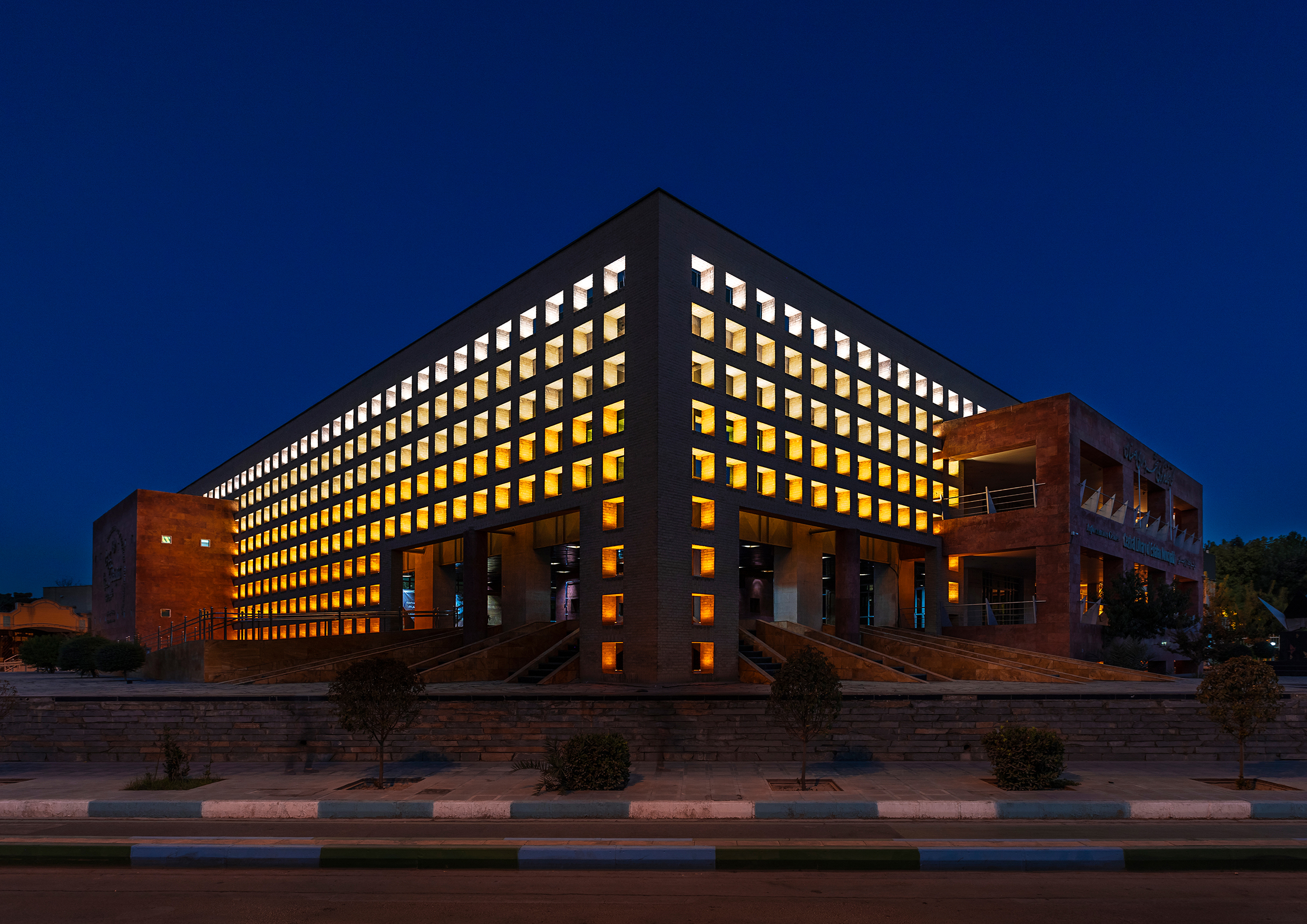 Isfahan Central Library Lighting Design